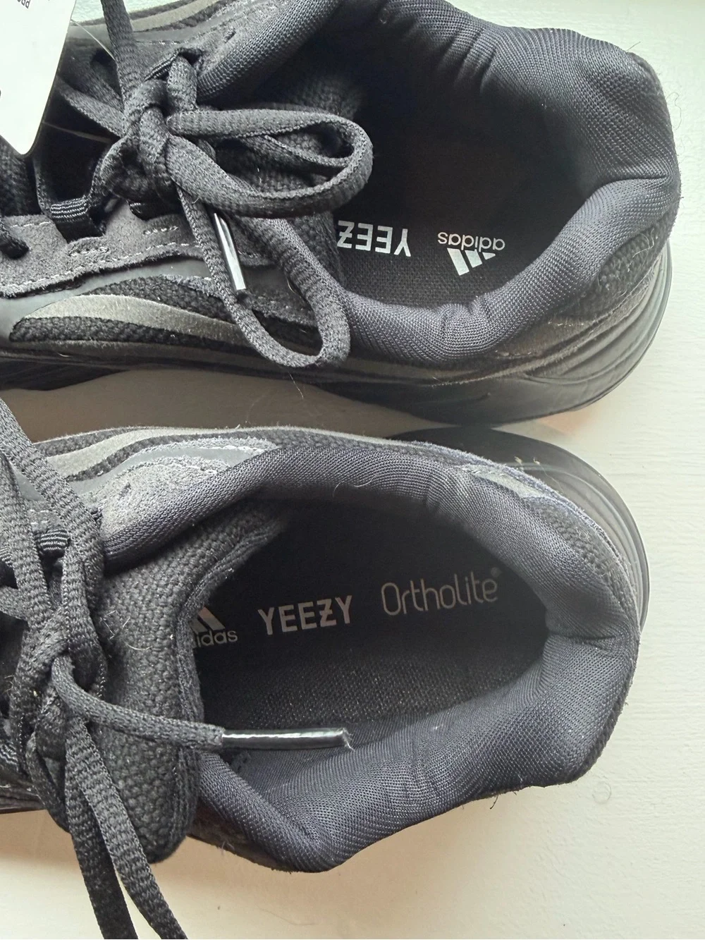 Adidas yeezy boost 700